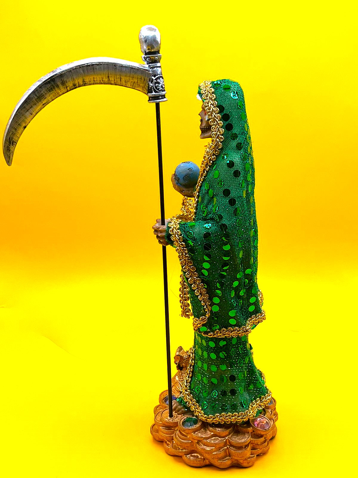 Santa Muerte Manto Verde, Green Cape Statue